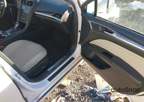 2014 Ford Fusion Energi Titanium из США, поврежденный, VIN 3FA6P0SU0ER357441